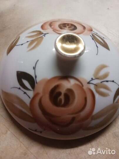 Крышка на конфетницу фарфор ручная роспись сссср