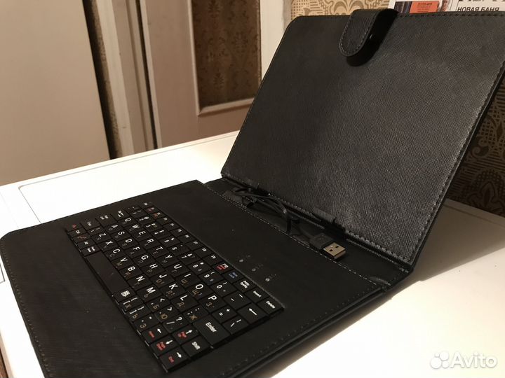 Чехол-клавиатура с USB для Android планшета