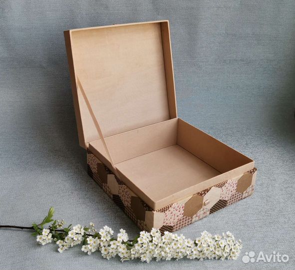 Шкатулка для украшений или рукоделия 18х18х7