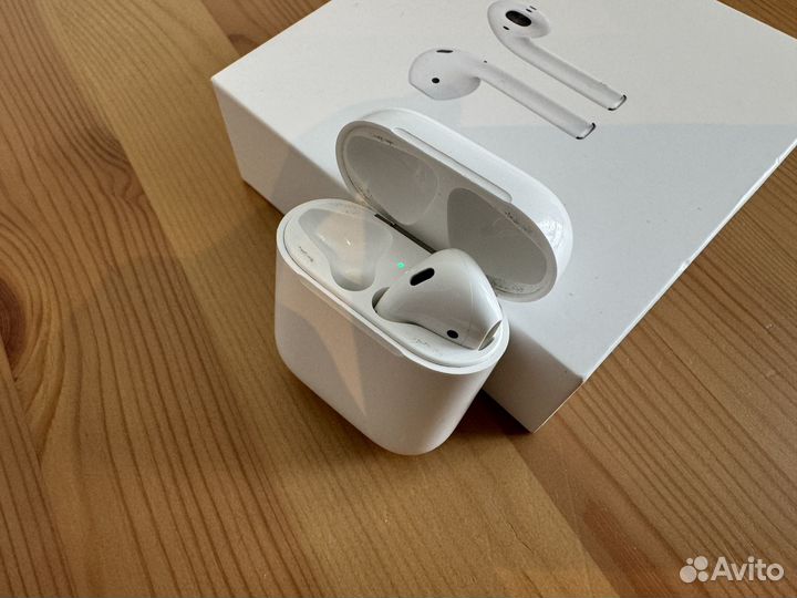 AirPods 2 с одним наушником (Правый)