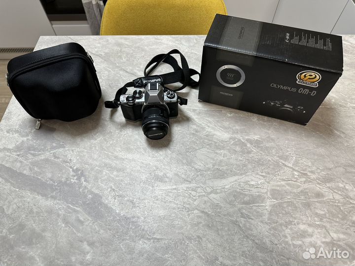 Olympus OM-D E-M10 mark I + EZM1442IIR