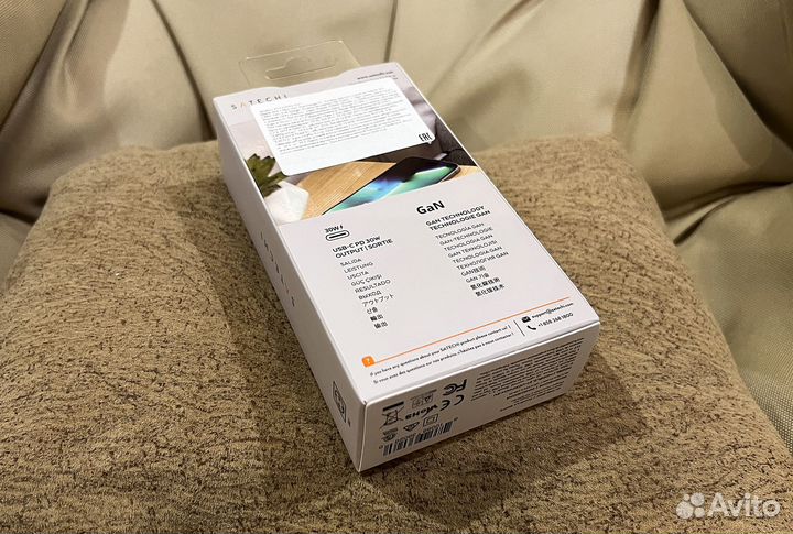 Бзу Satechi USB-C Wireless Charging Apple AirPods