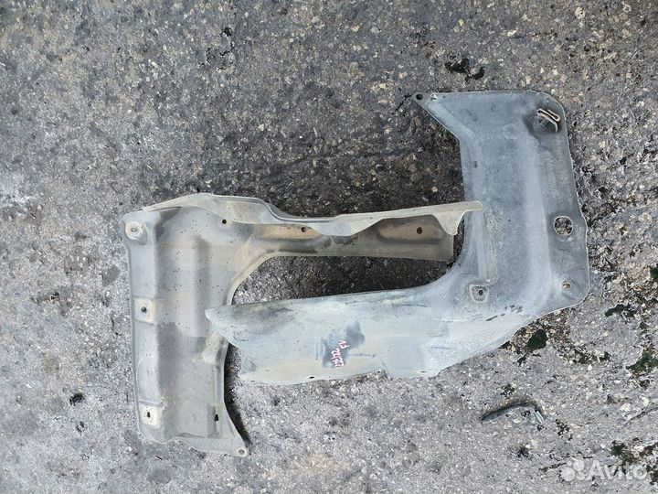 Защита двс лево c Toyota Corolla Spacio NZE121N 1N