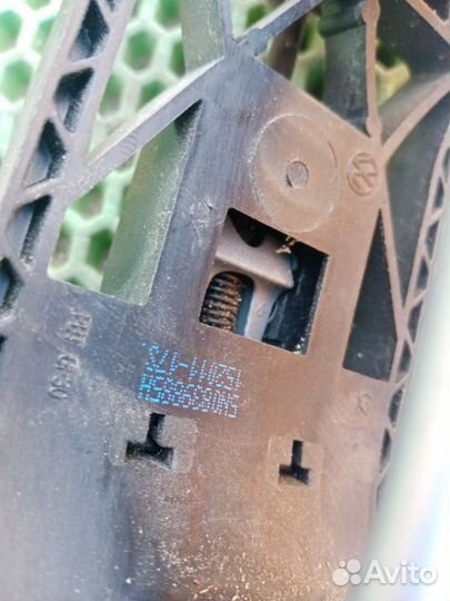 Ручка двери внешняя задняя Volkswagen Tiguan clja