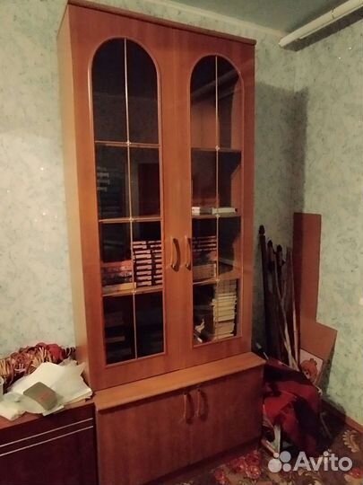 Шкаф для книг