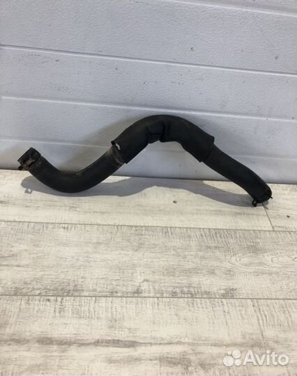 Патрубок охлаждения Kia Sportage 3