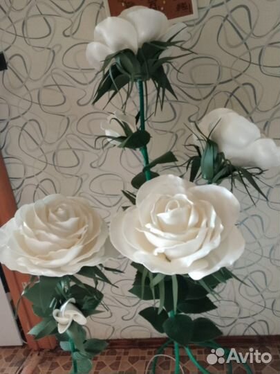 Торшер роза из изолона