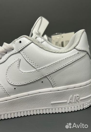 Кроссовки Nike AIR force 1 белые