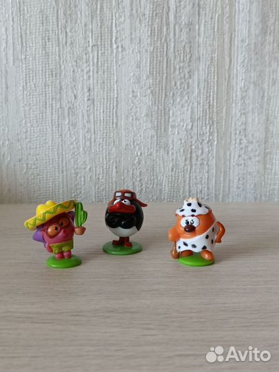 Игрушки из киндер сюрпризов.Смешарики