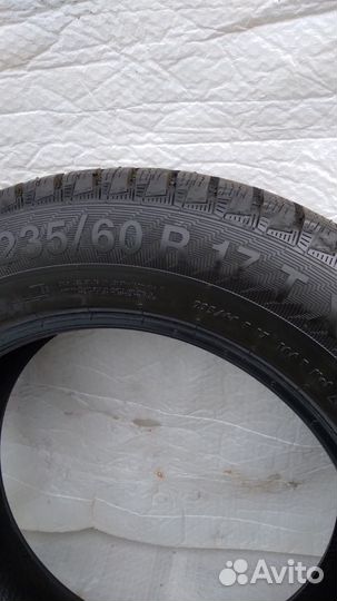 Gislaved Nord Frost 200 235/60 R17