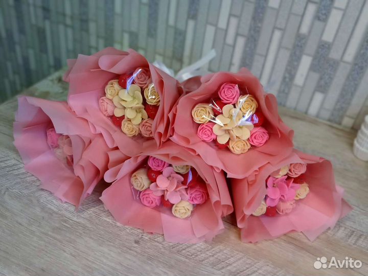 Сладкий подарок/ букет шоколадных роз