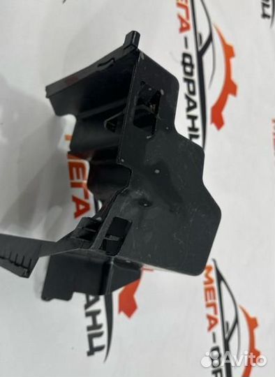 Корпус блока предохранителей Citroen C4 хэтчбек