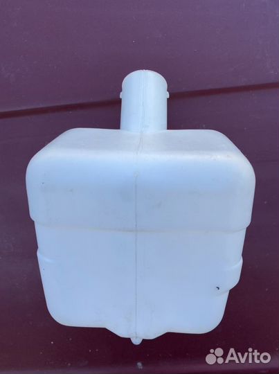 Бачок омывателя задний ваз 2104