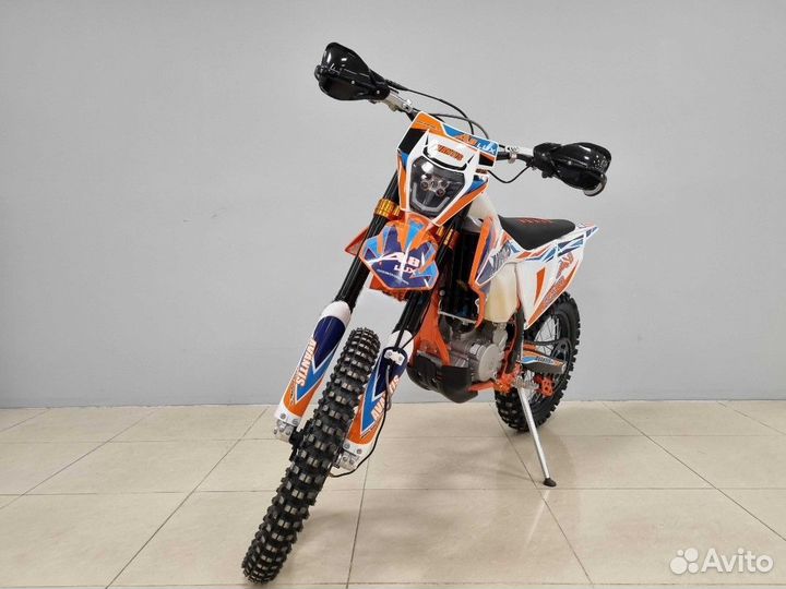 Мотоцикл Avantis A8 300 Carb (174MN-3) KKE