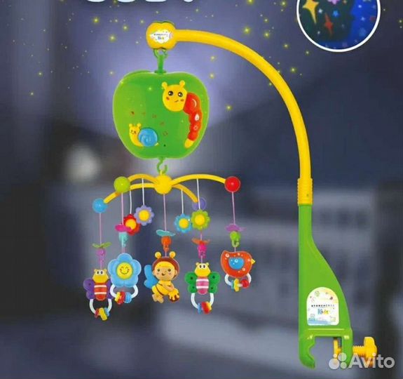 Мобиль на кроватку жирафики