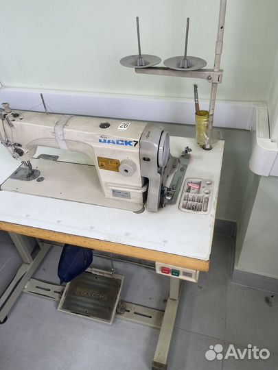 Машина швейная