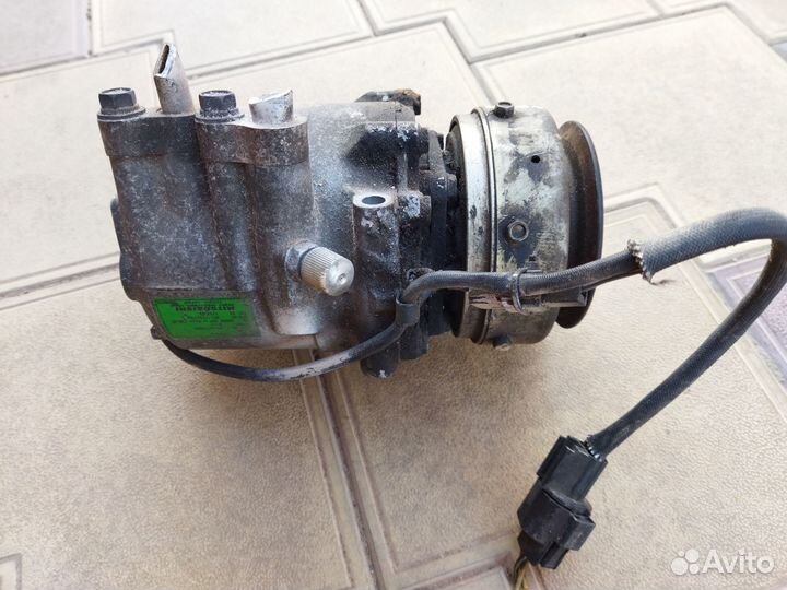 Компрессор кондиционера mitsubishi