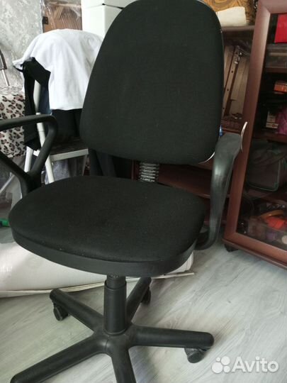 Компьютерное кресло