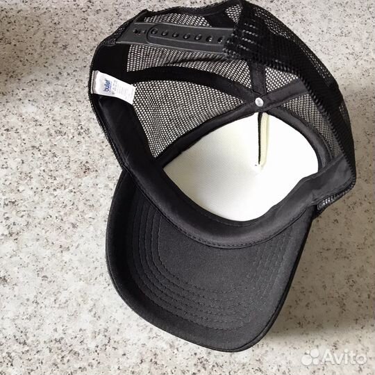 Кепка трекер tracker