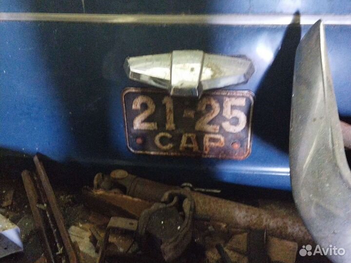 Продаю крышку багажника на ваз 2102