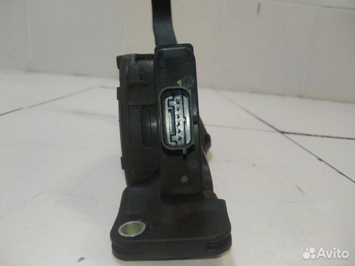Педаль газа Ford Kuga 2 CBS