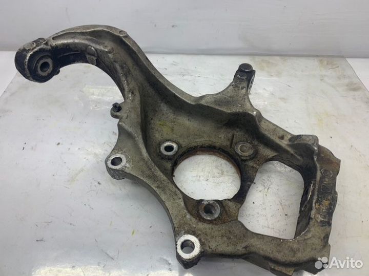 Кулак поворотный передний правый Dodge Durango 4.7