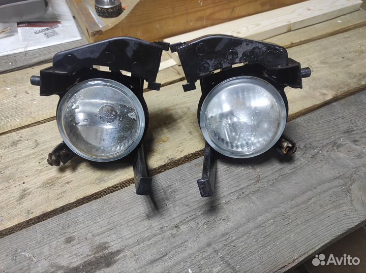 Противотуманные фары Subaru Forester SG5 рестайл