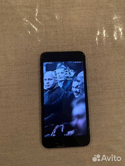 iPhone 7 плюс 128 гб jet black