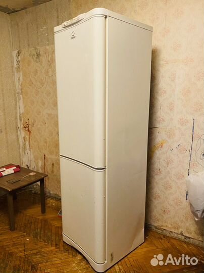 Холодильник + микроволновка