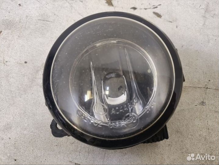 Фонарь противотуманный передний левый Land Rover