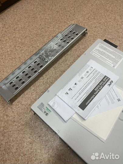 Продам ибп SMT1000RMI2U APC Smart-UPS 1000 ва