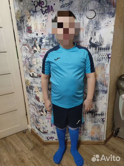 Детская футбольная форма и гетры