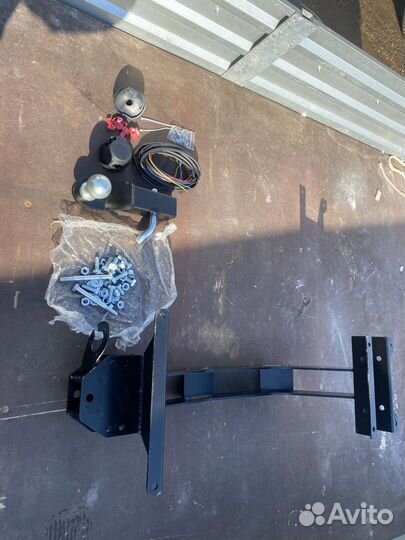 Фаркоп усиленный для Нивы Урбан, под квадрат