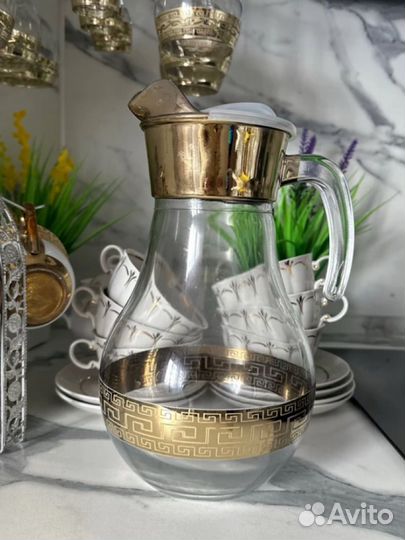 Хрустальный кувшин