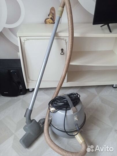 Пылесос Вихрь СССР