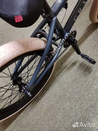 Трюковой велосипед BMX