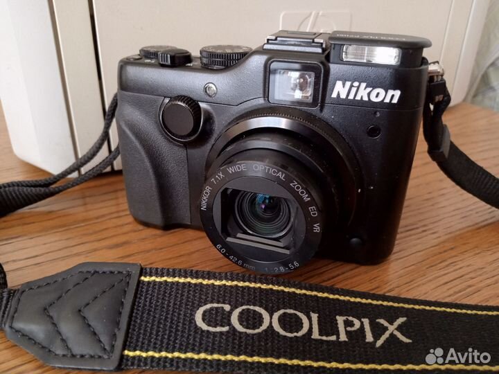 Nikon coolpix P7100