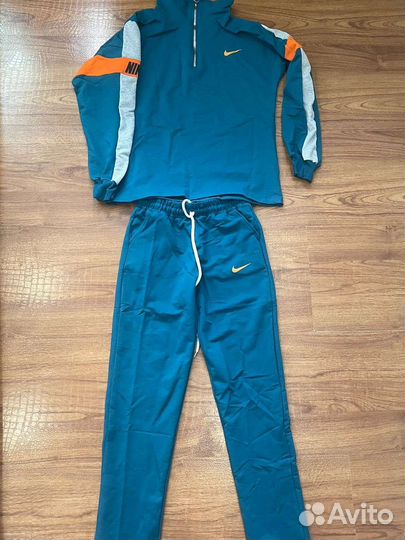 Спортивный костюм nike женский