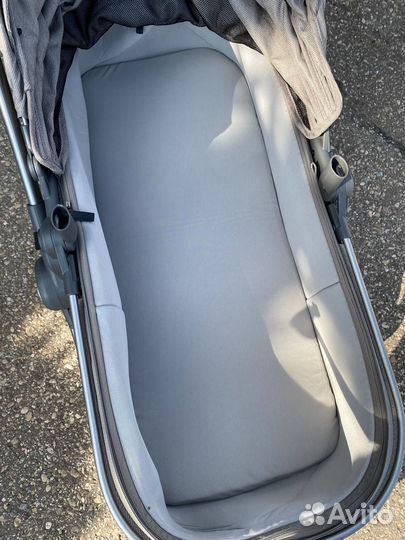 Коляска-трансформер Luxmom V8