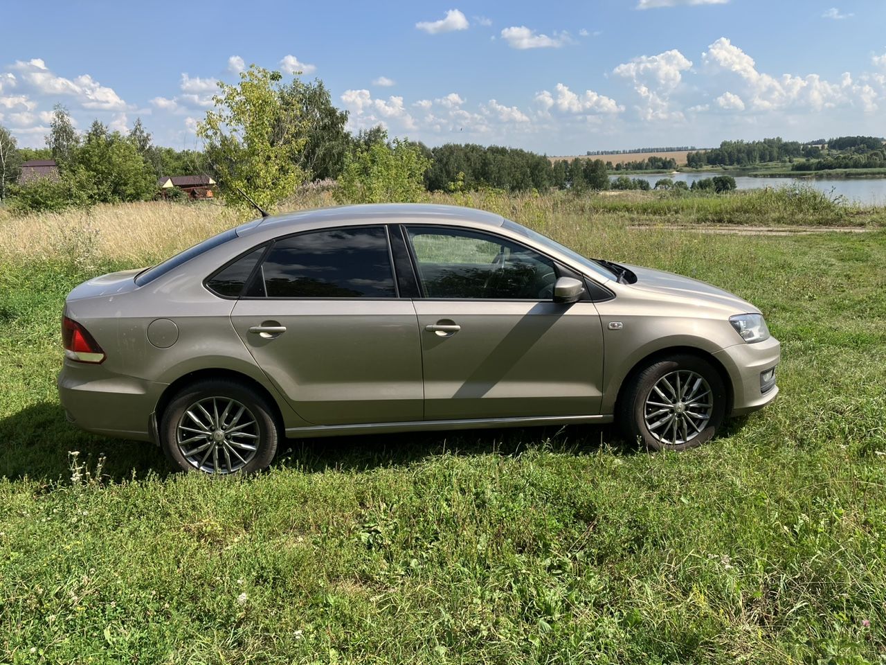 Volkswagen Polo: фото владельца