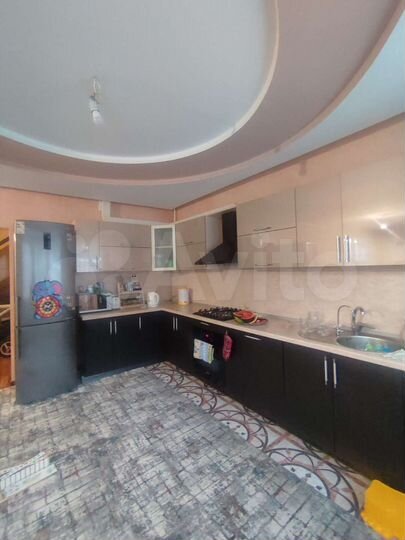 Дом 270 м² на участке 9 сот.