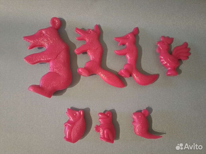 Игрушки фигурки миниатюры теремок СССР пластик