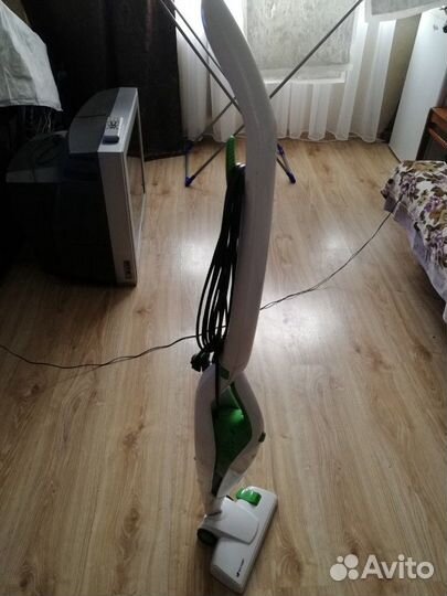 Вертикальный пылесос