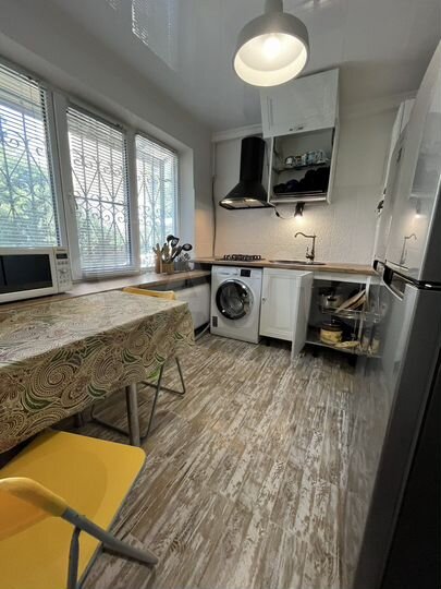 3-к. квартира, 72 м², 1/5 эт.