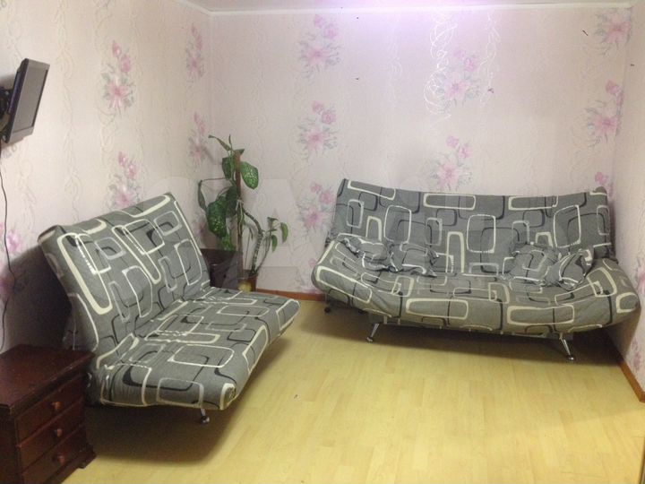2-к. квартира, 44 м², 1/4 эт.