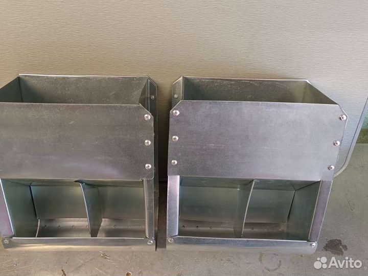 Кормушка для кроликов