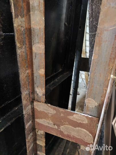 Металлическая дверь бу