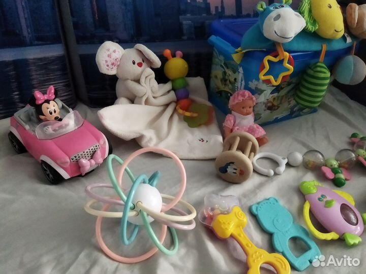 Фирменные развивающие игрушки с рождения