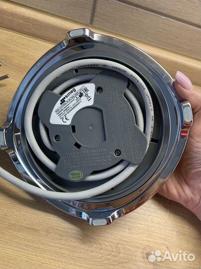 Smeg чайник 1.7 литра