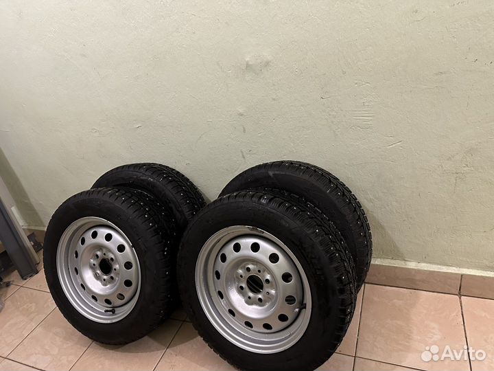 Зимние шип. 175/65R14 на ваз / лада